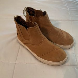 Brown suede slip on sneakers (Size 7)